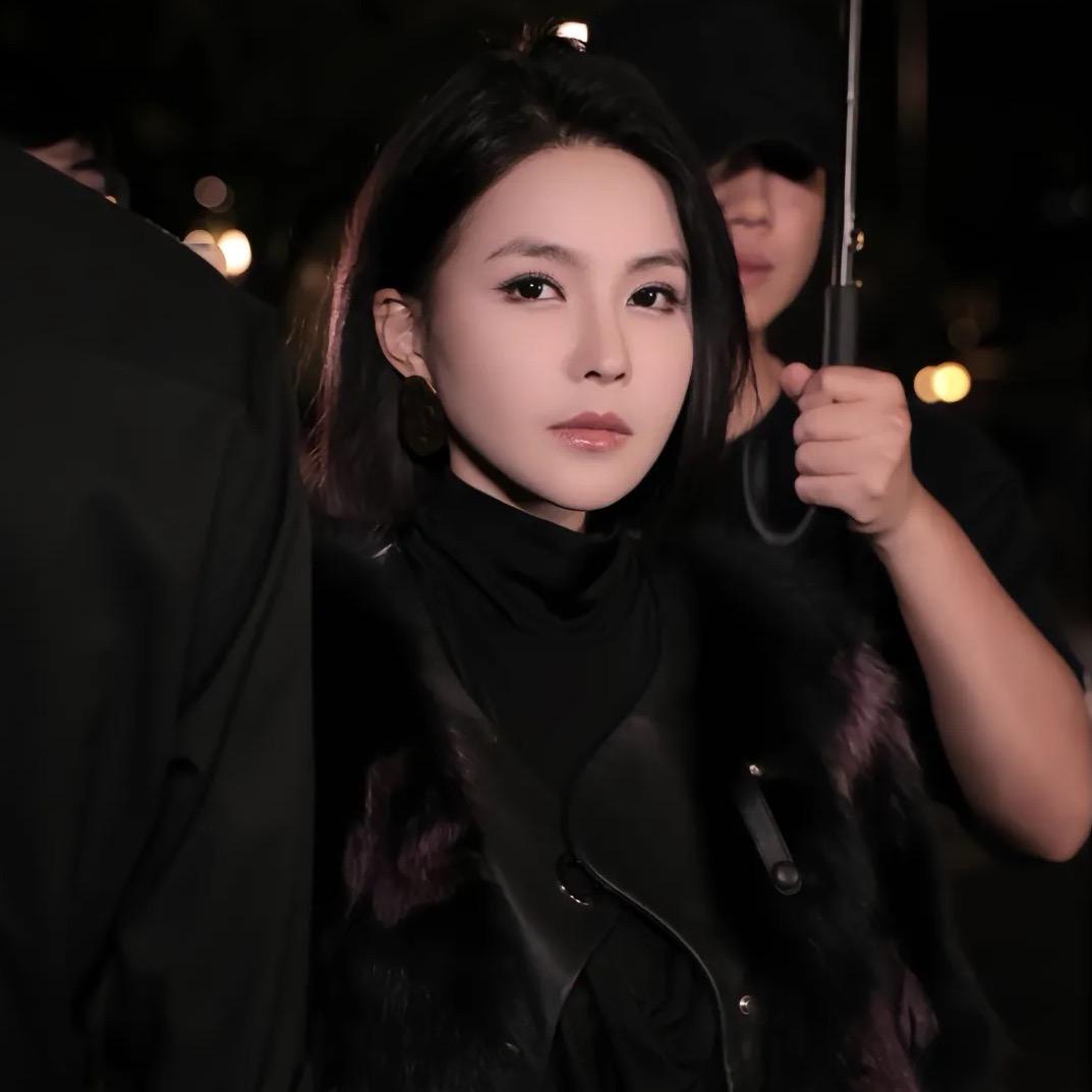 溶溶RONGRONG💕原创女装