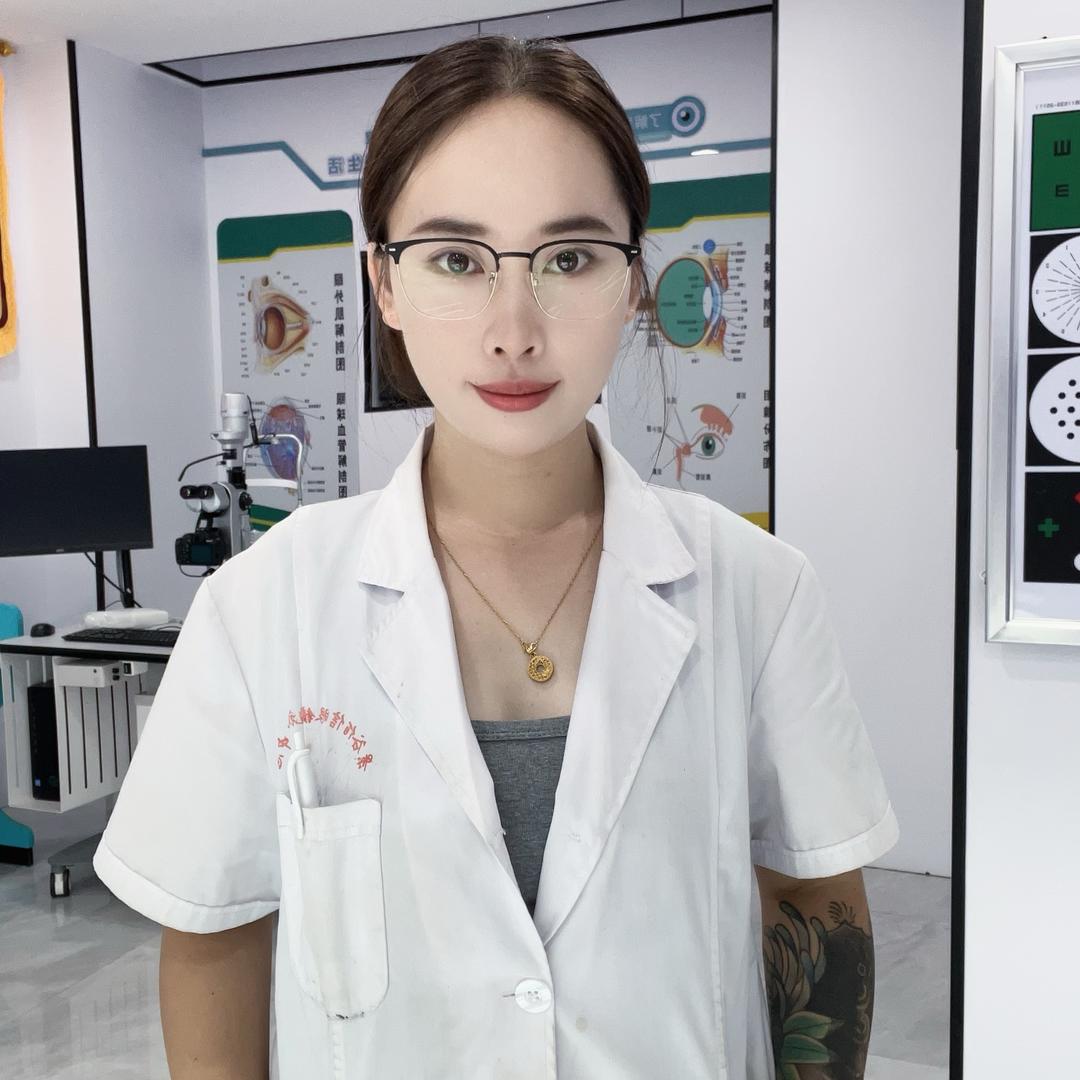 景谷佰信眼镜-周晓丽
