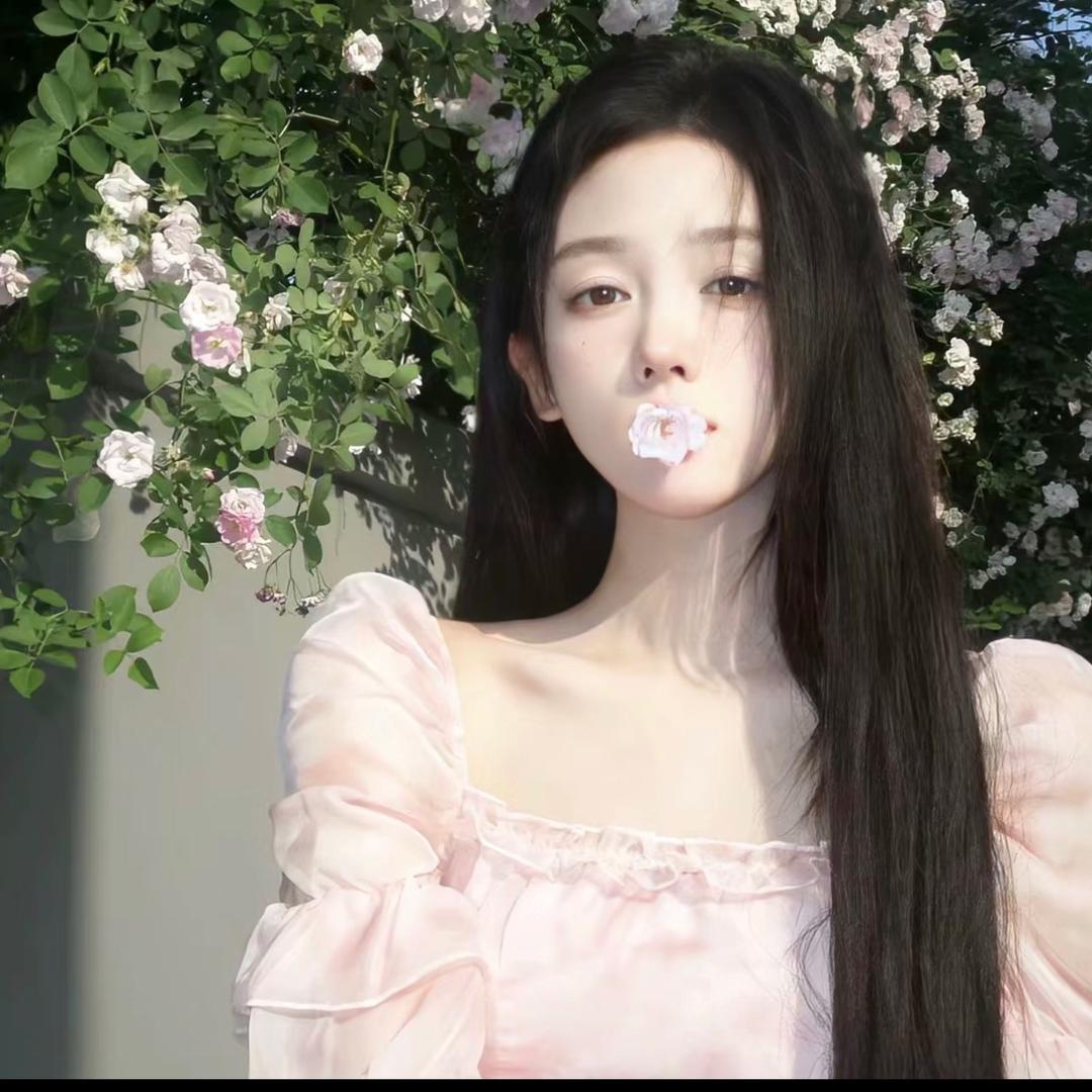 喝粥少女