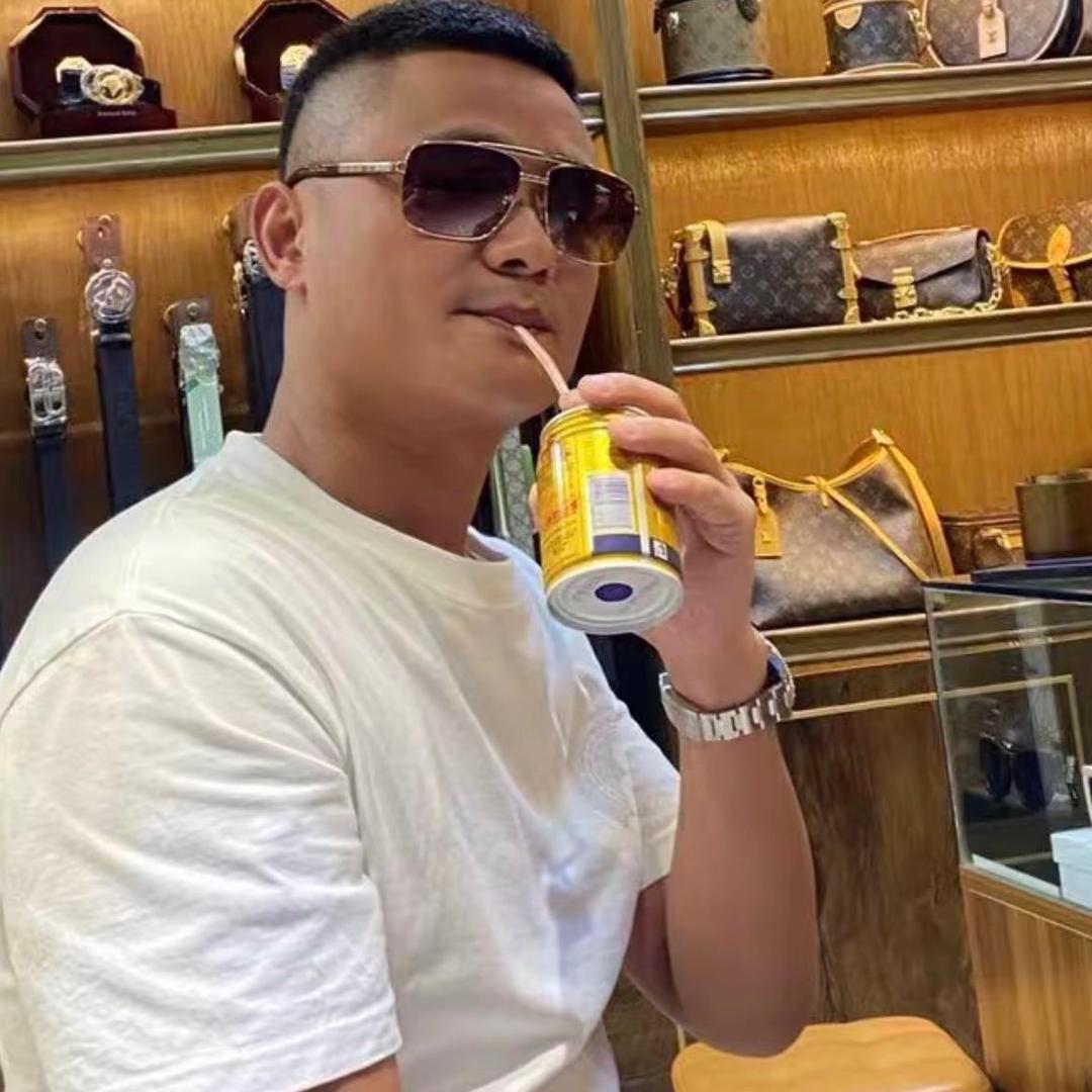 幸运男神@