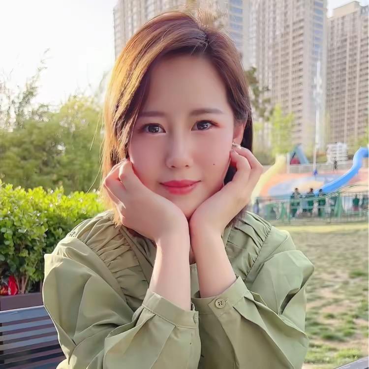 小鹿阿姨
