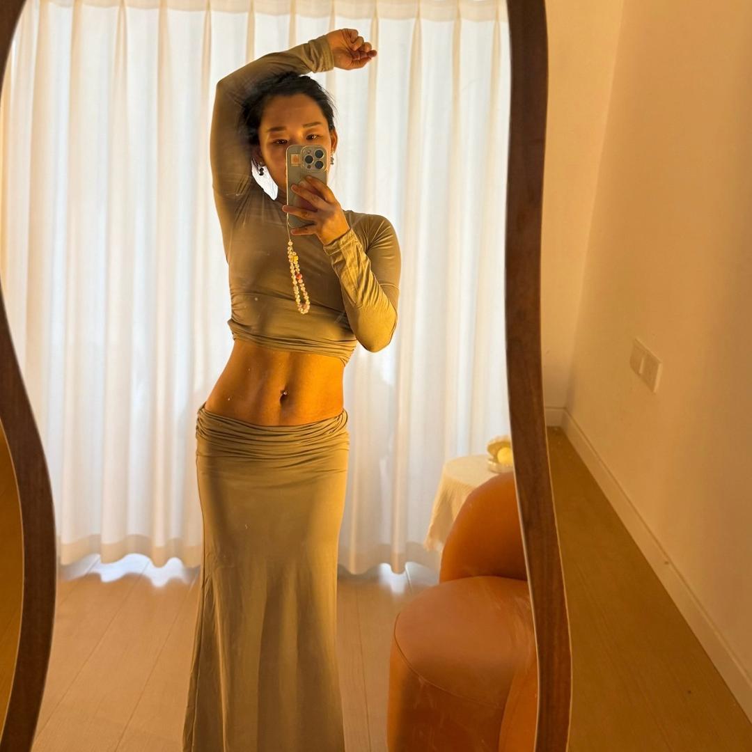 小邹带你呼出少女腹