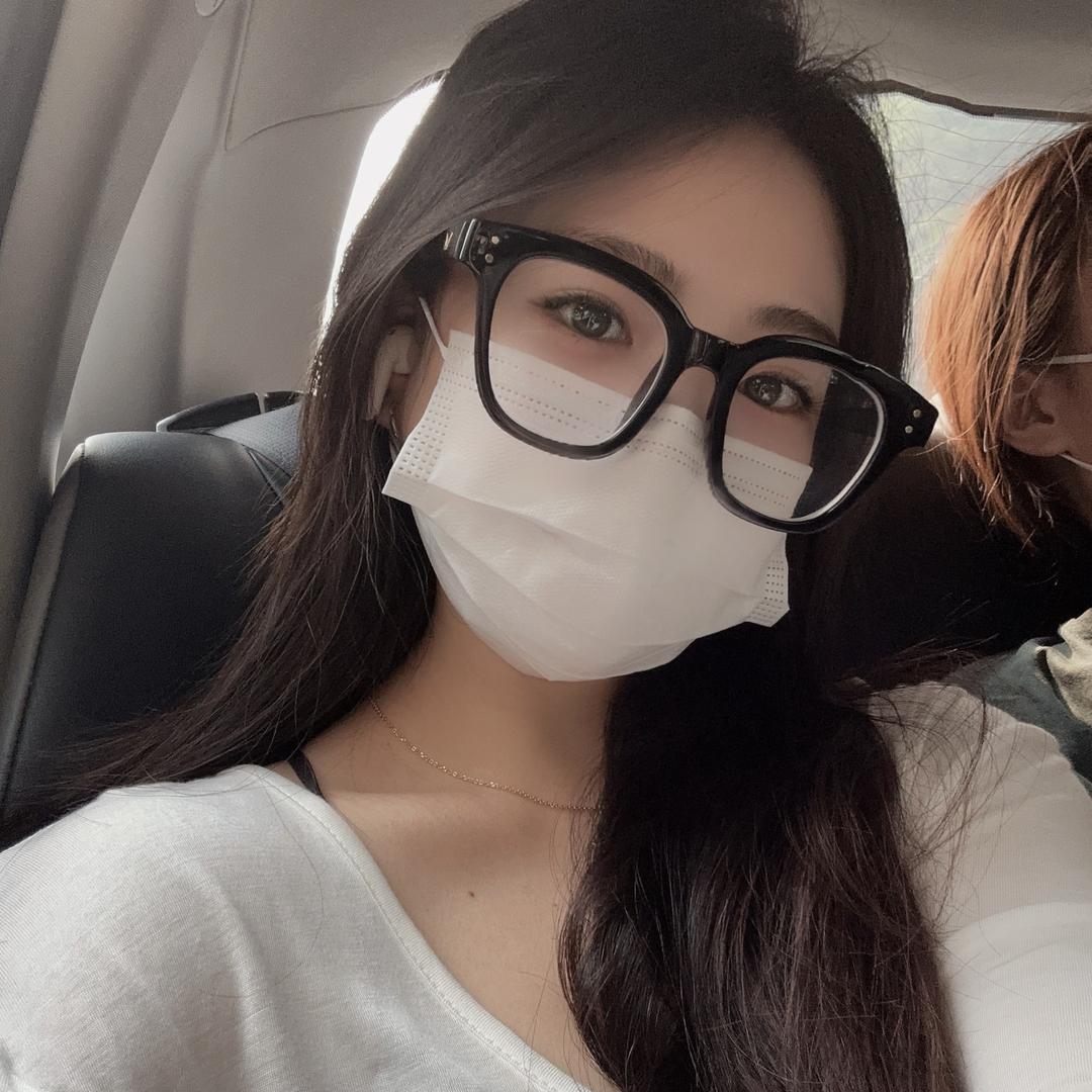 @小伊吖
