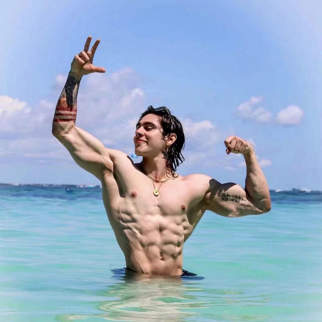 居家女生塑形运动