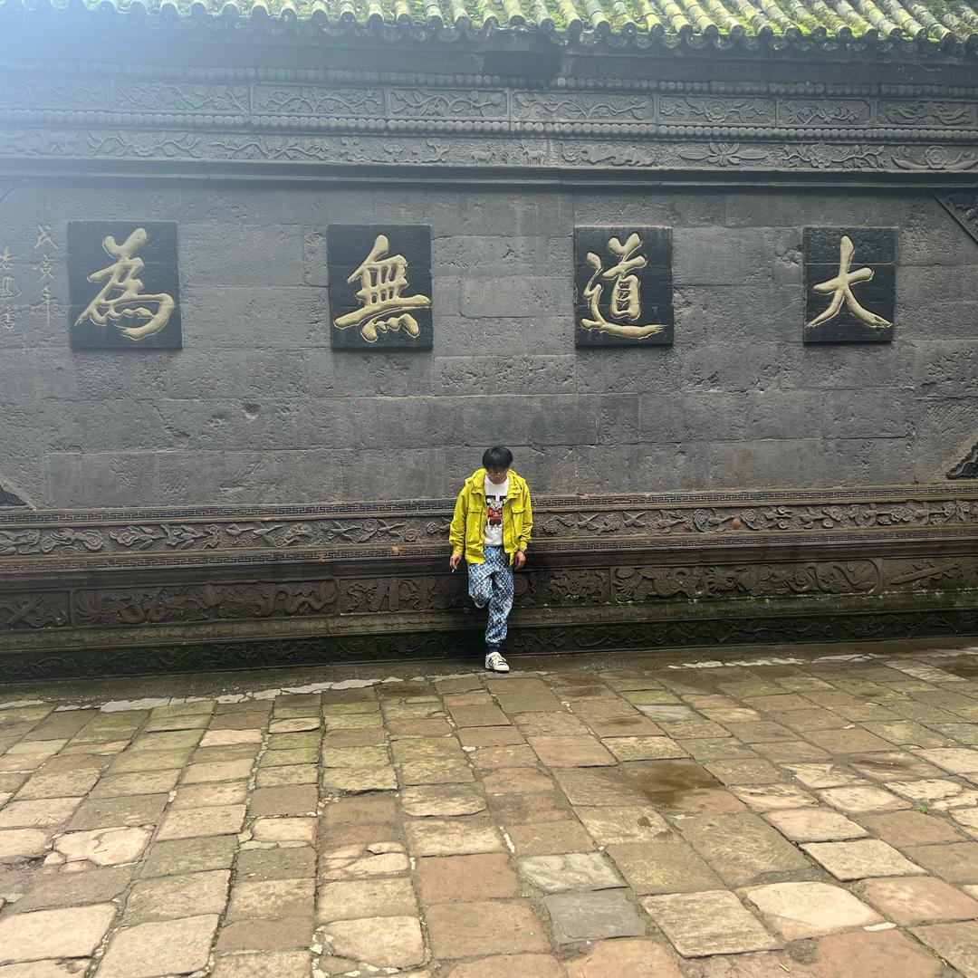 侯先生。