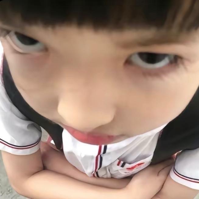 Yy。