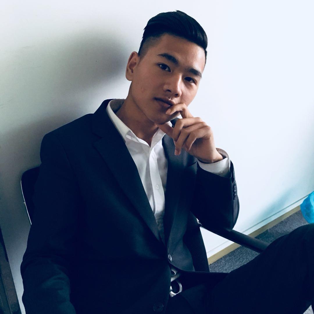 做劳务的小黄