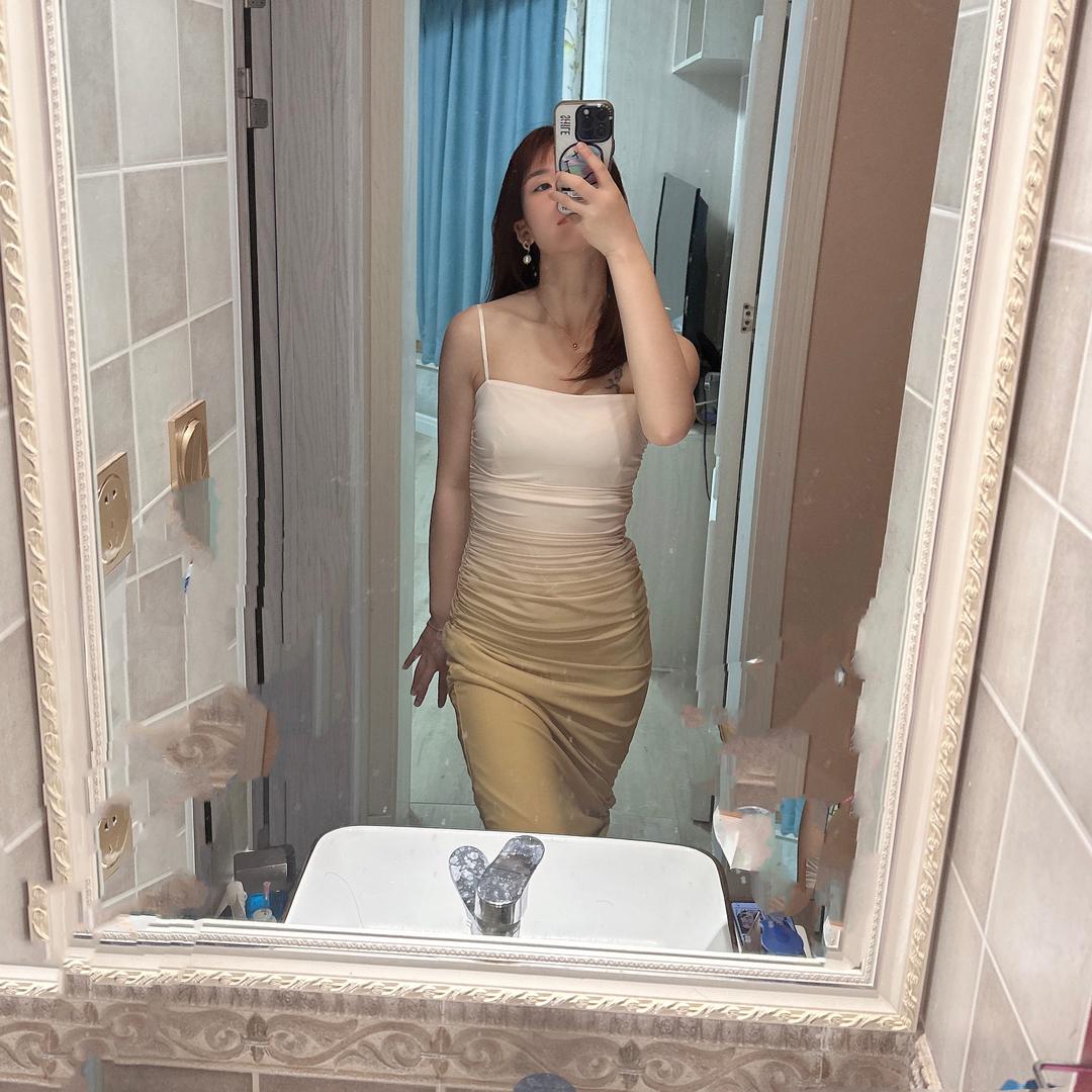 是蕾蕾呀🌸