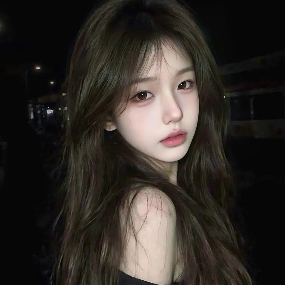 捧一束彼岸花,