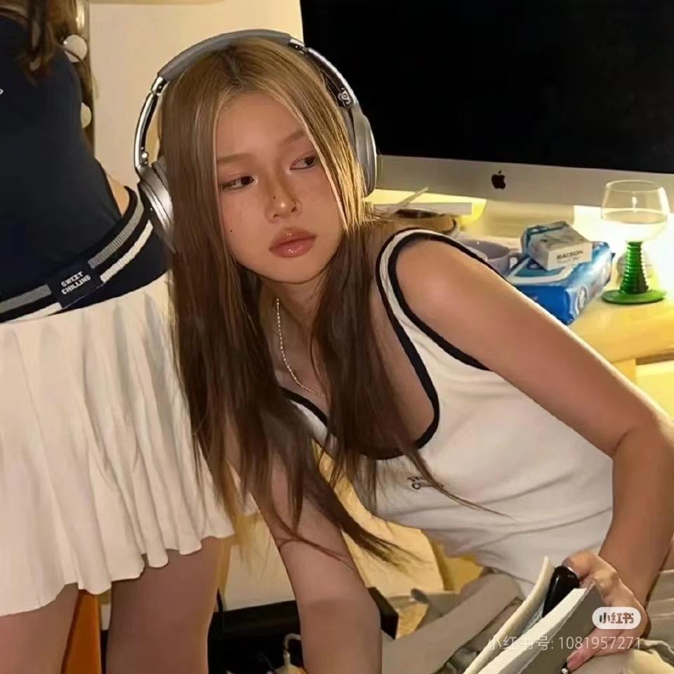 温瑾.