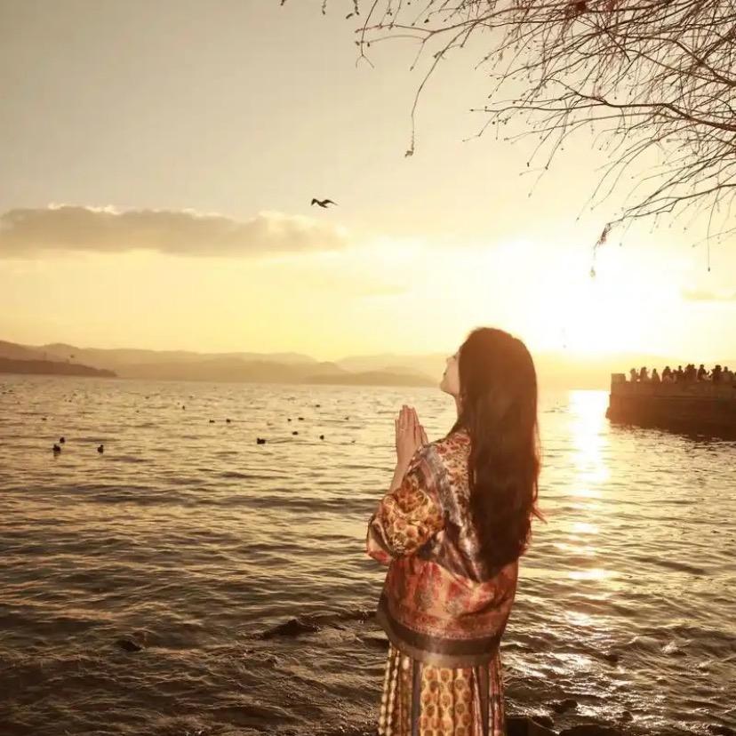 生如芥子心藏须弥