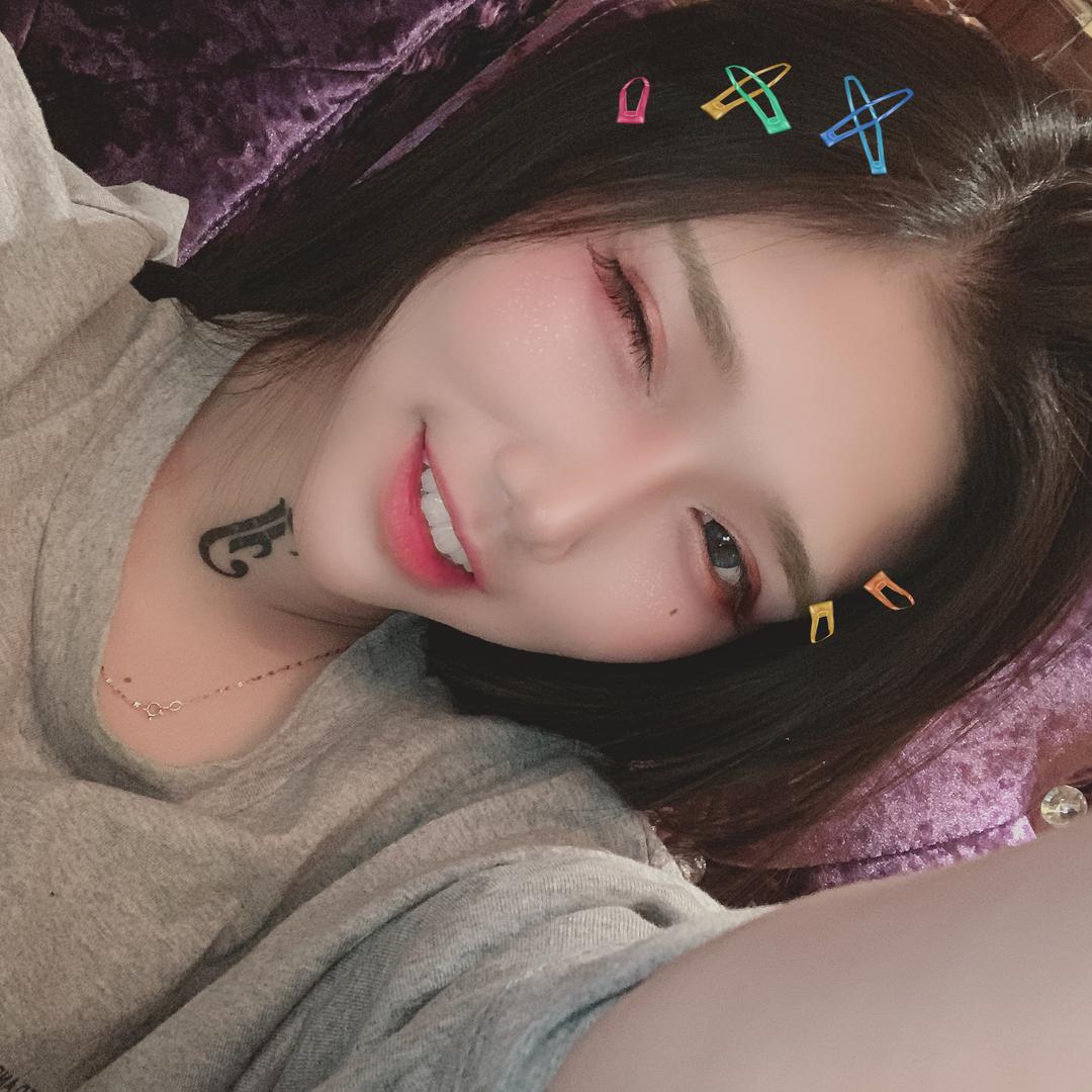 黄笨笨-