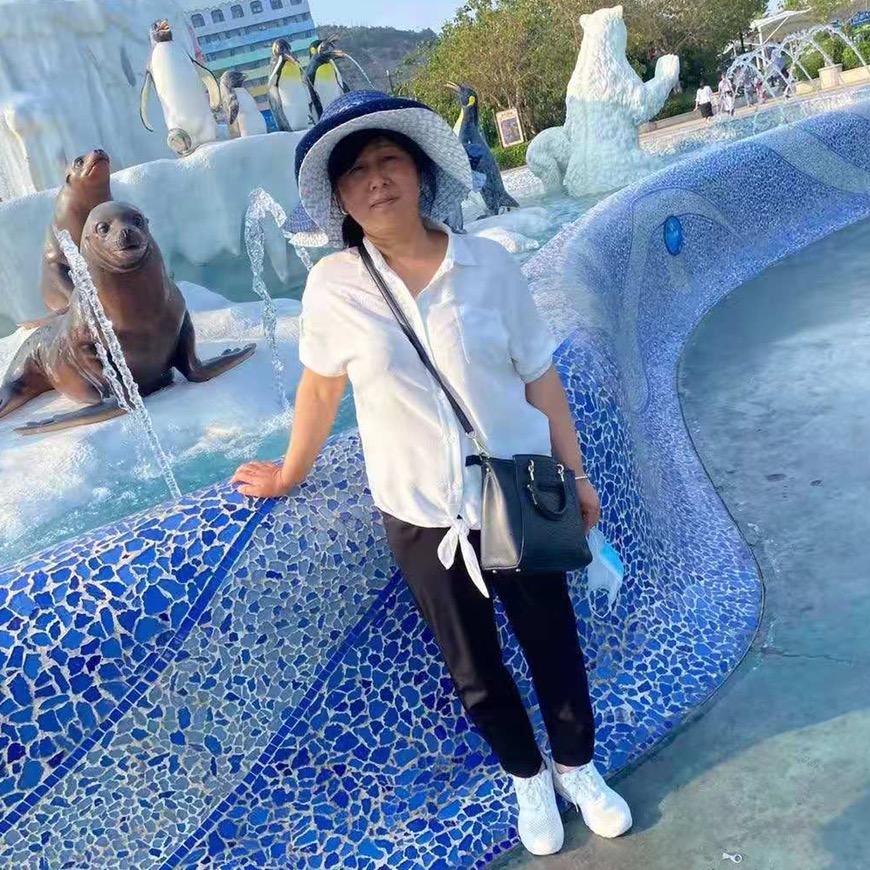 李红艳