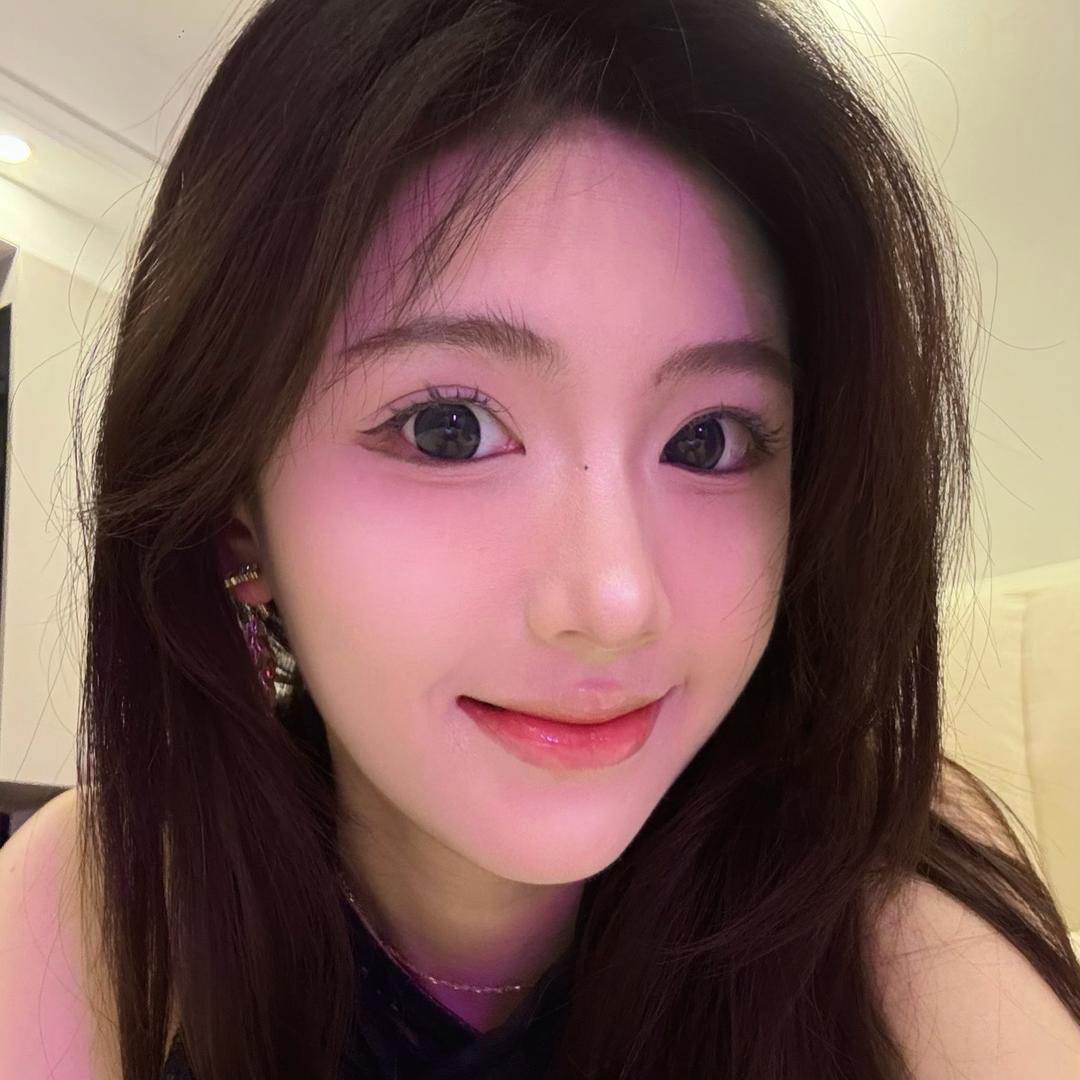 掉了一颗兔牙