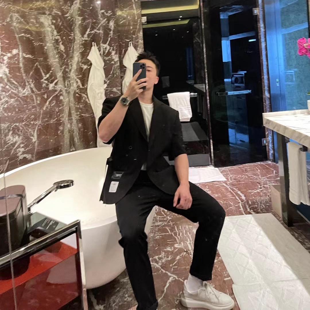 “灿…