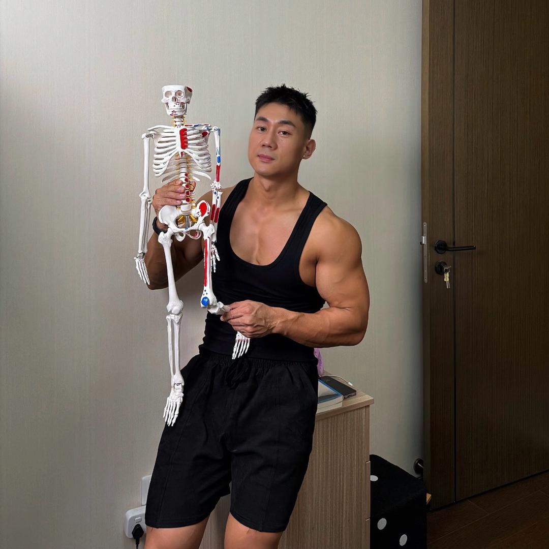 懂康复运动的小方教练