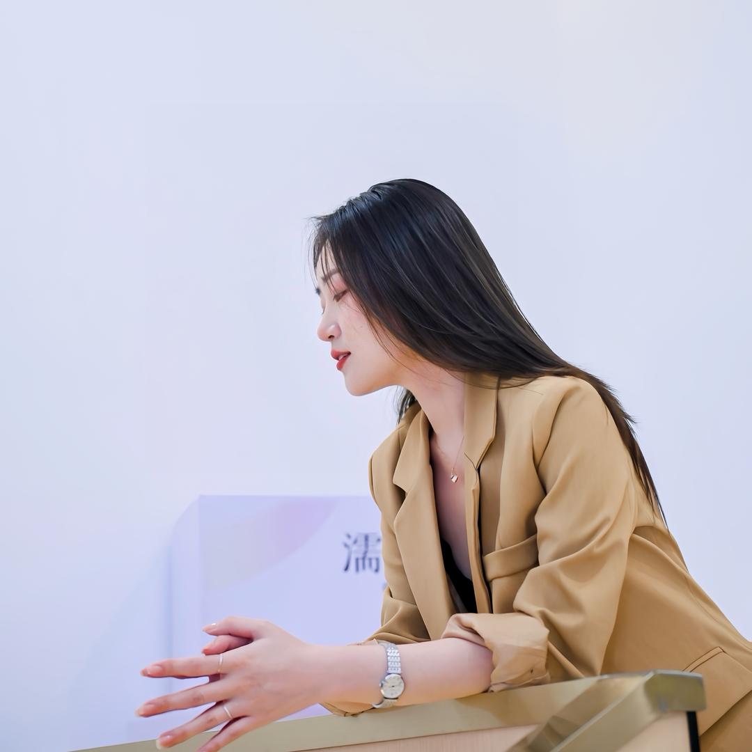 叫我音音吖