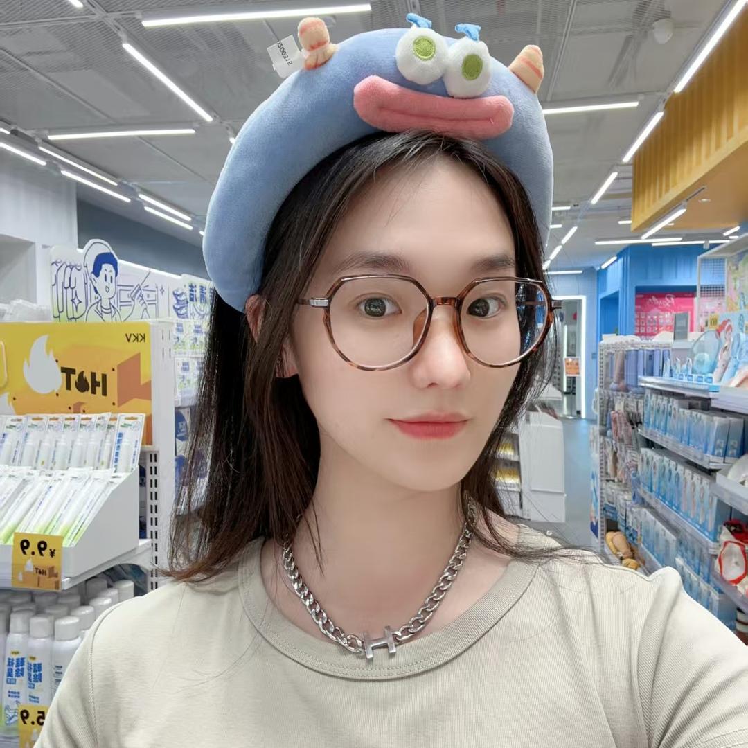 我脸¹点也不圆ཽ 吖