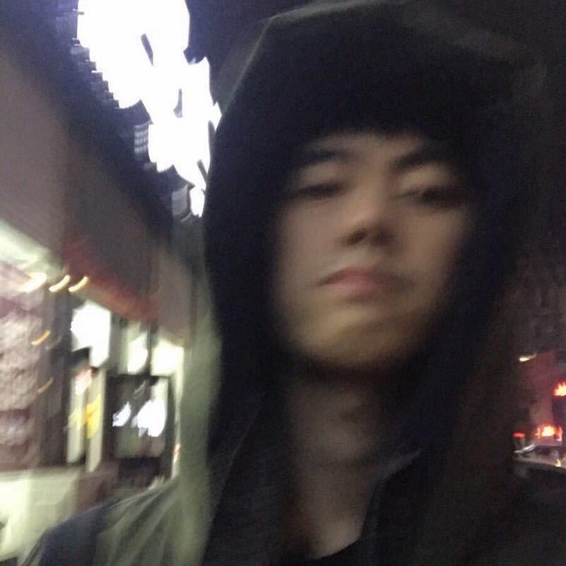 三石成磊啊