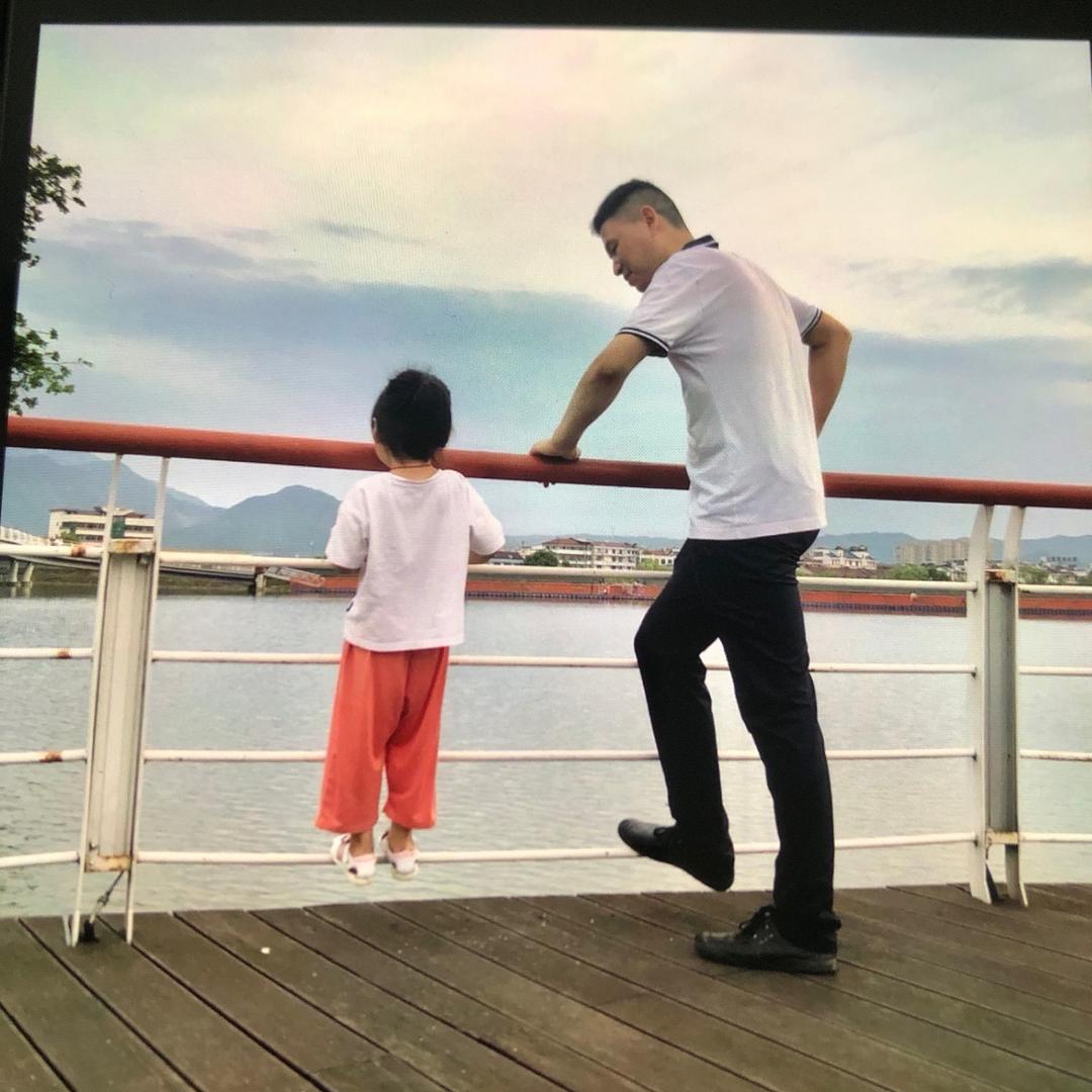 季总早10点30🌹开播号在主页18