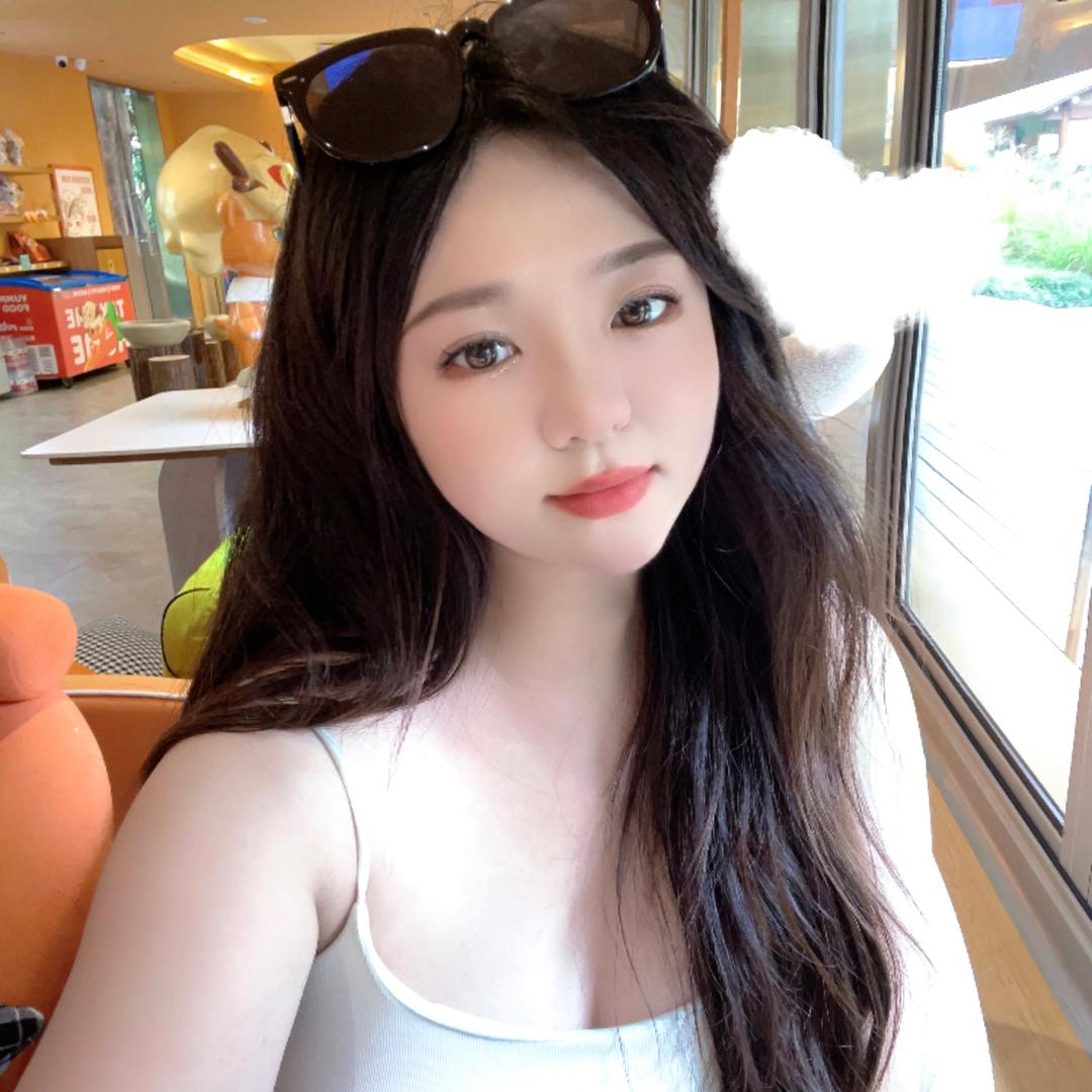 瑶瑶胖的很