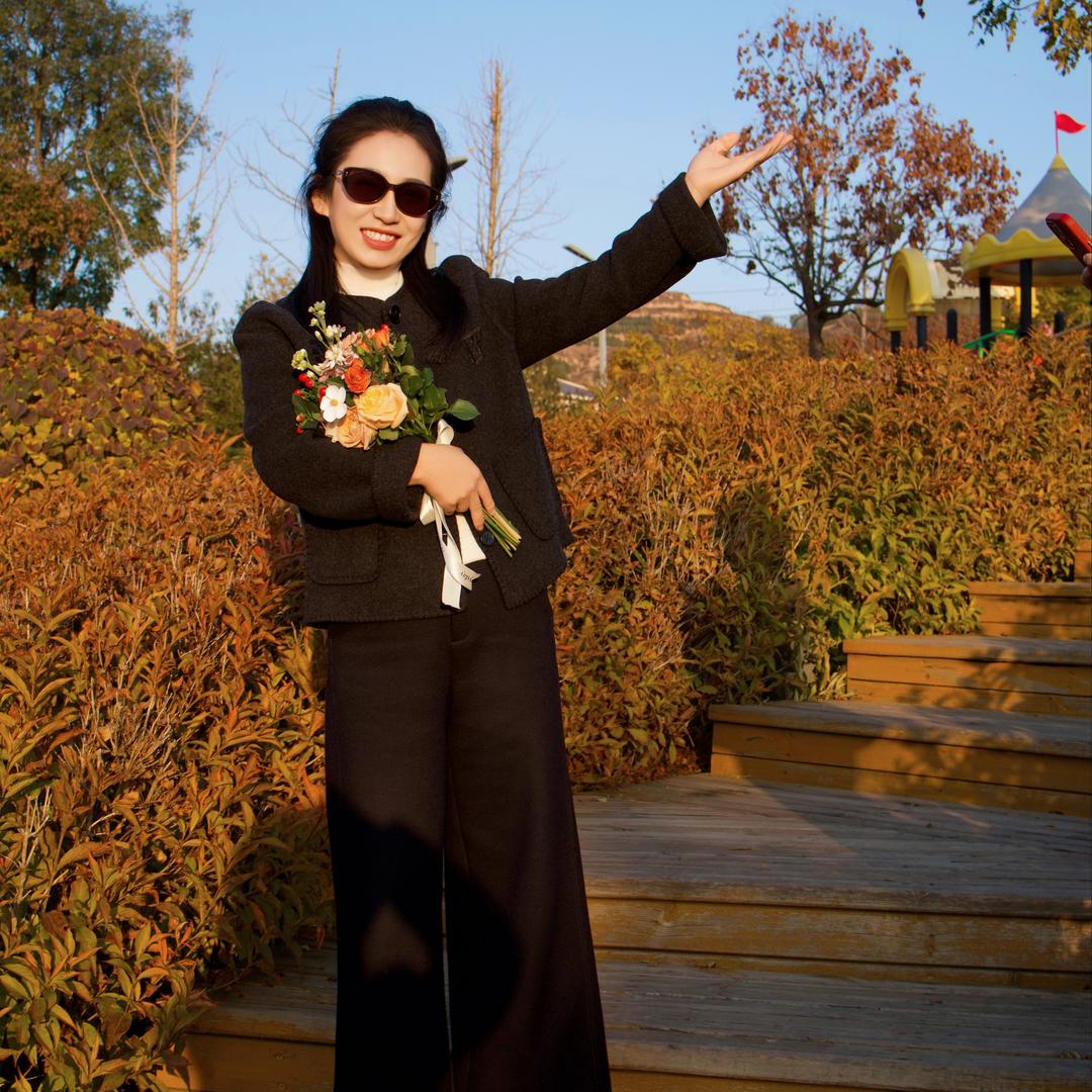 临县高伟二手车小媳妇