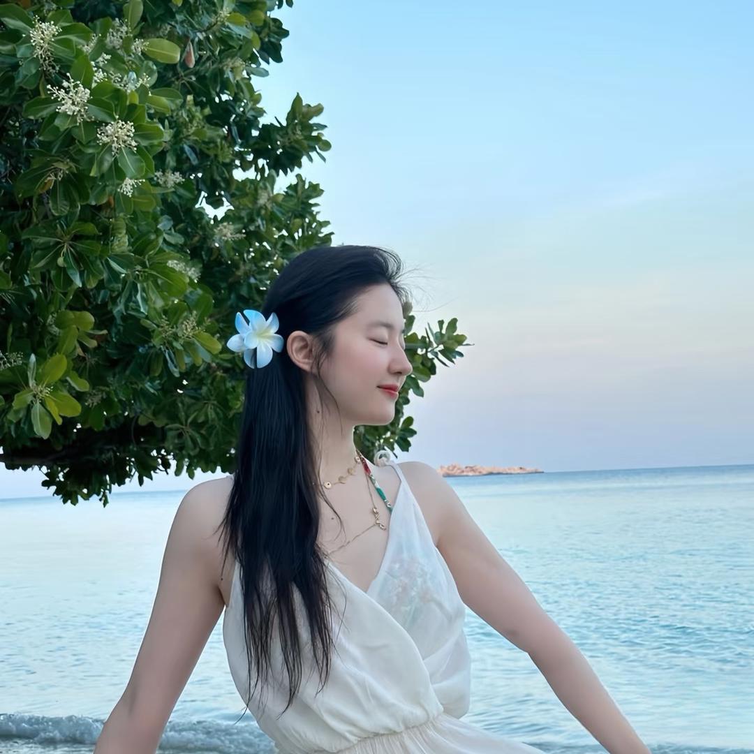 妮NINI真的很棒