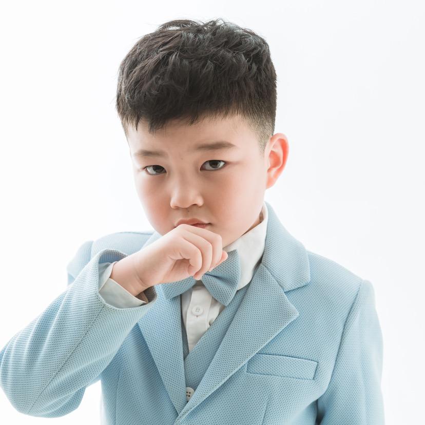 臭小子逛济南