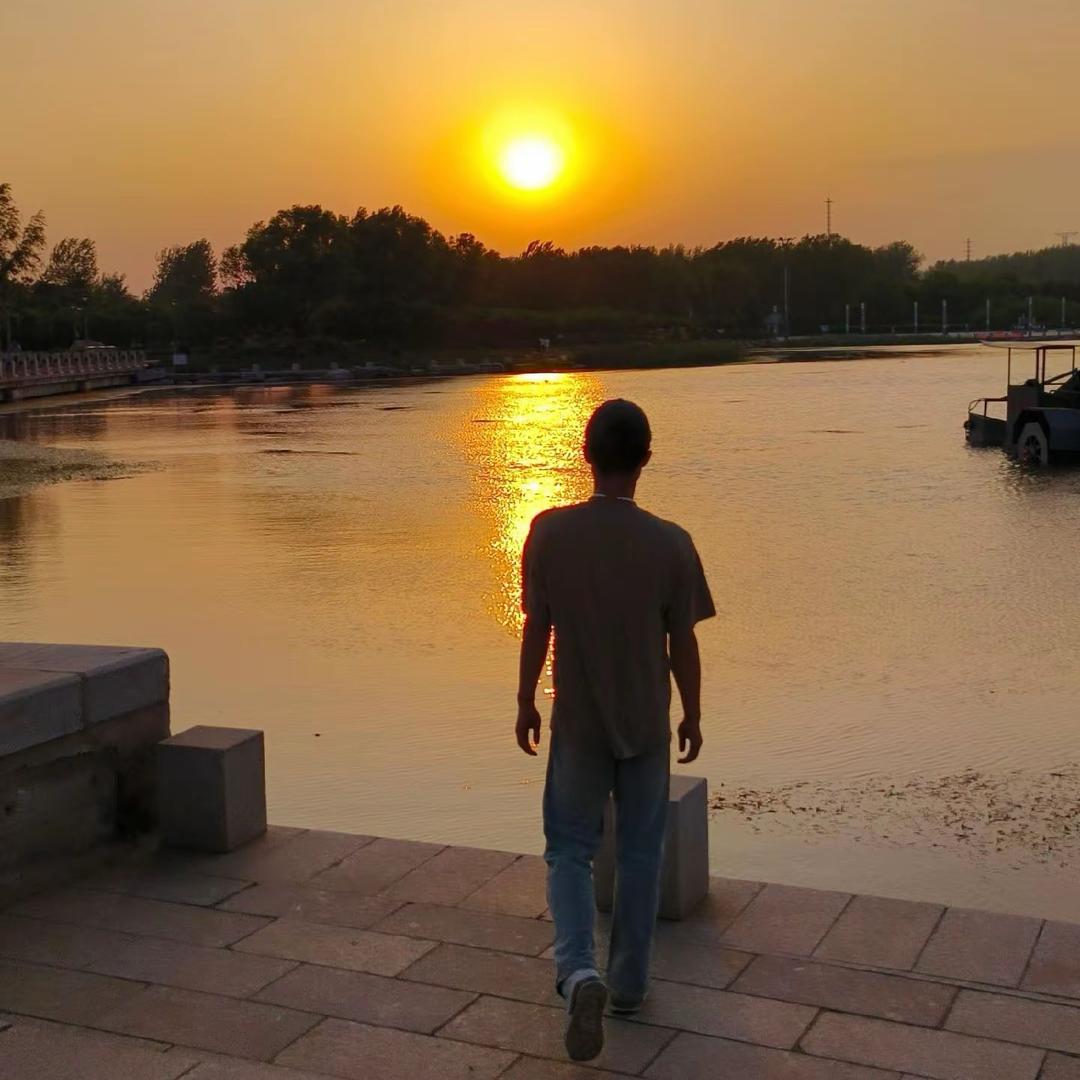 没有深沉.