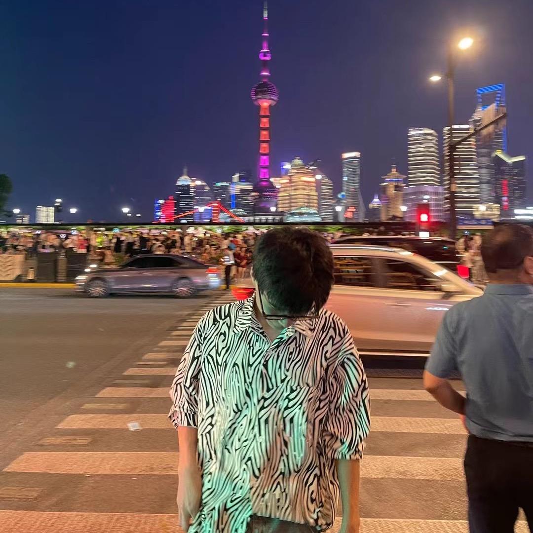 张伯恩