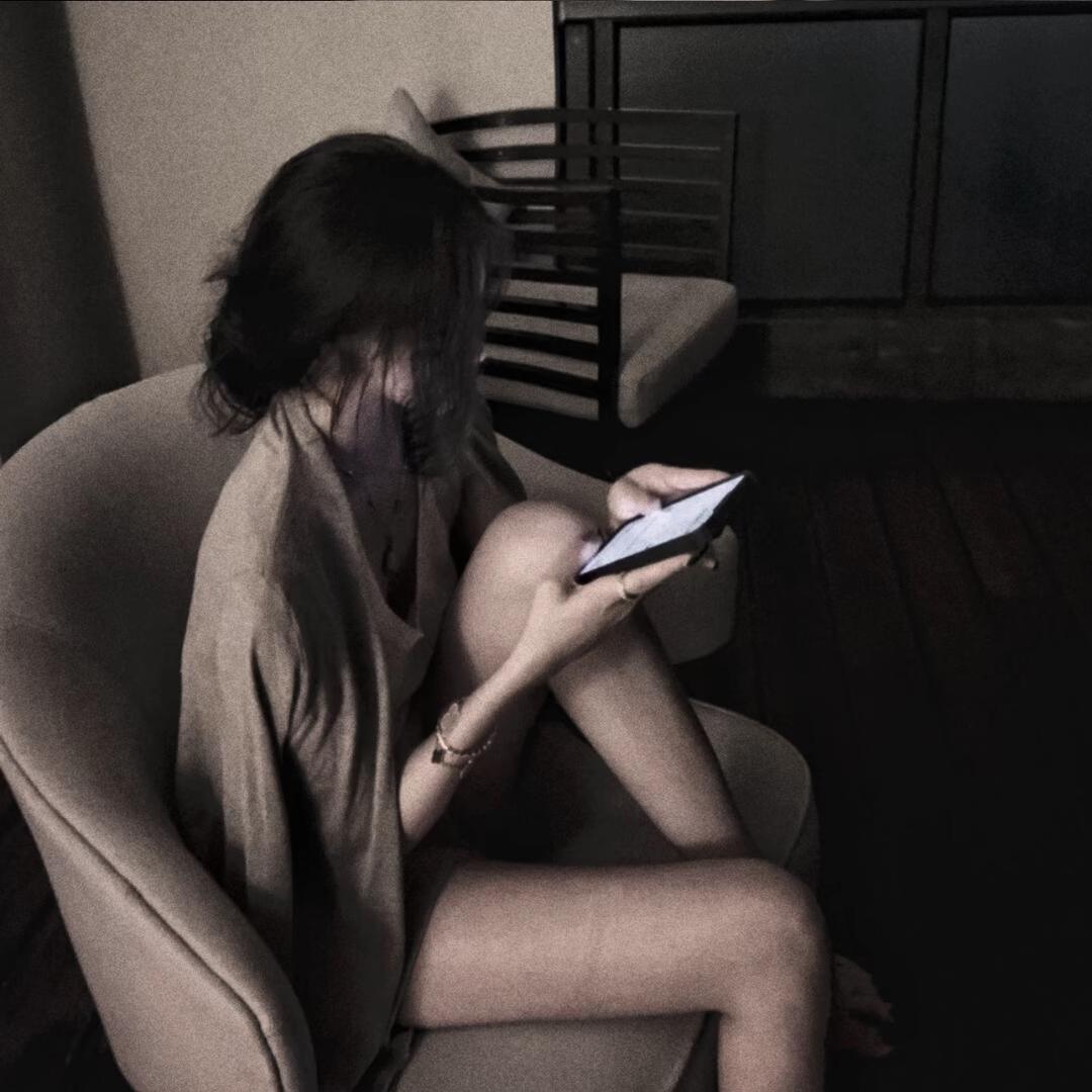 H💕.
