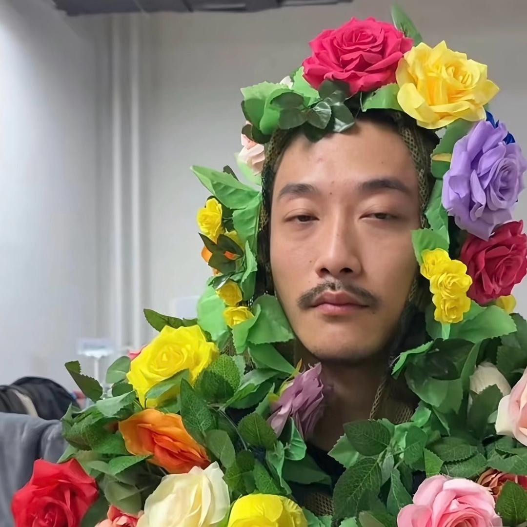 哀家长头发了