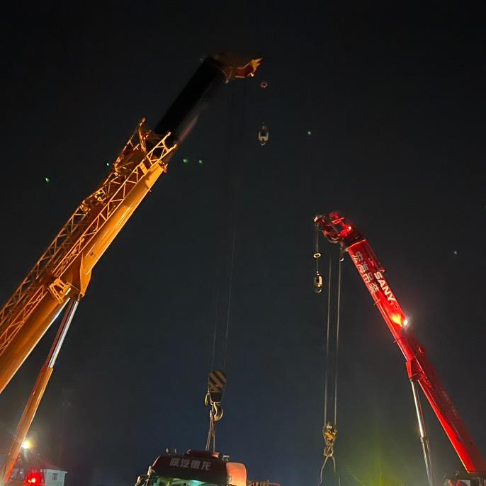 黄骅吊车出租-宏海吊装 赵启宏