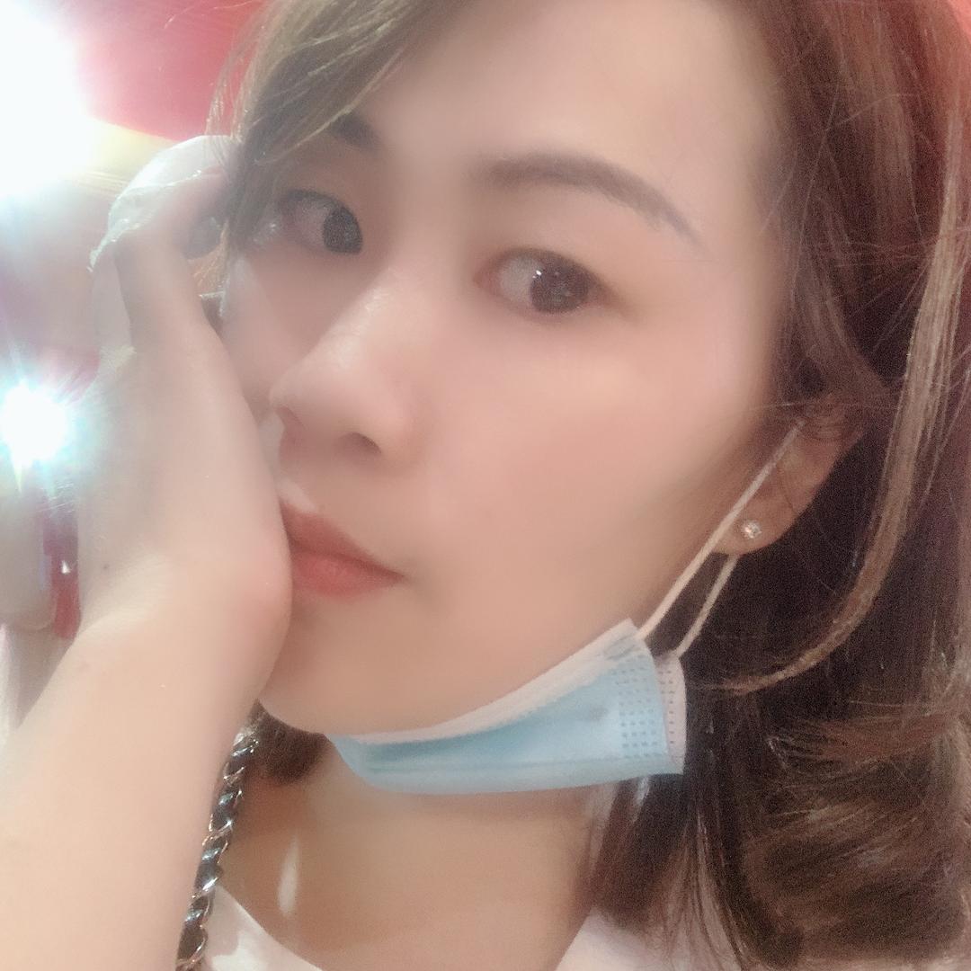 英子