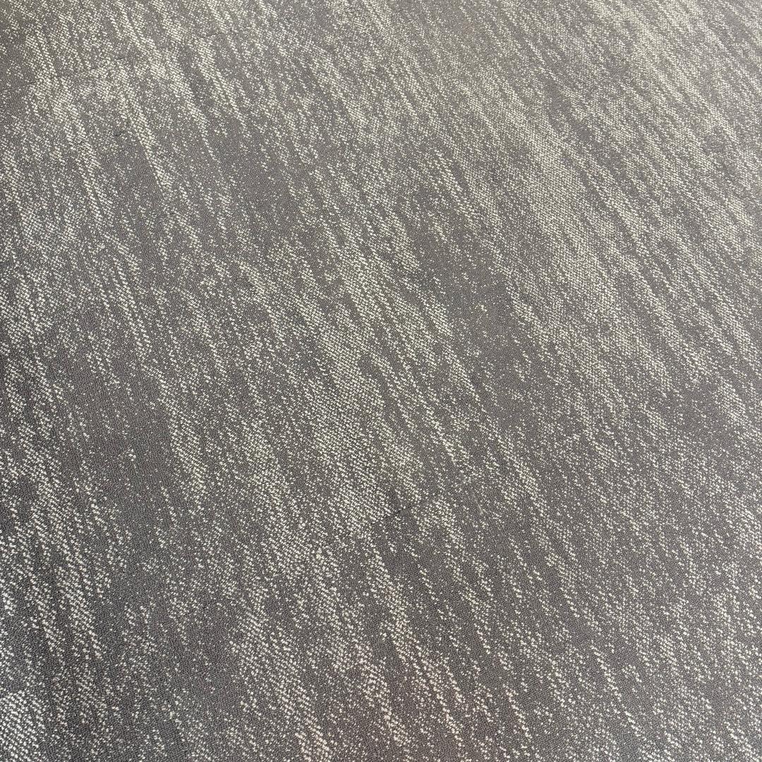 用户988775218