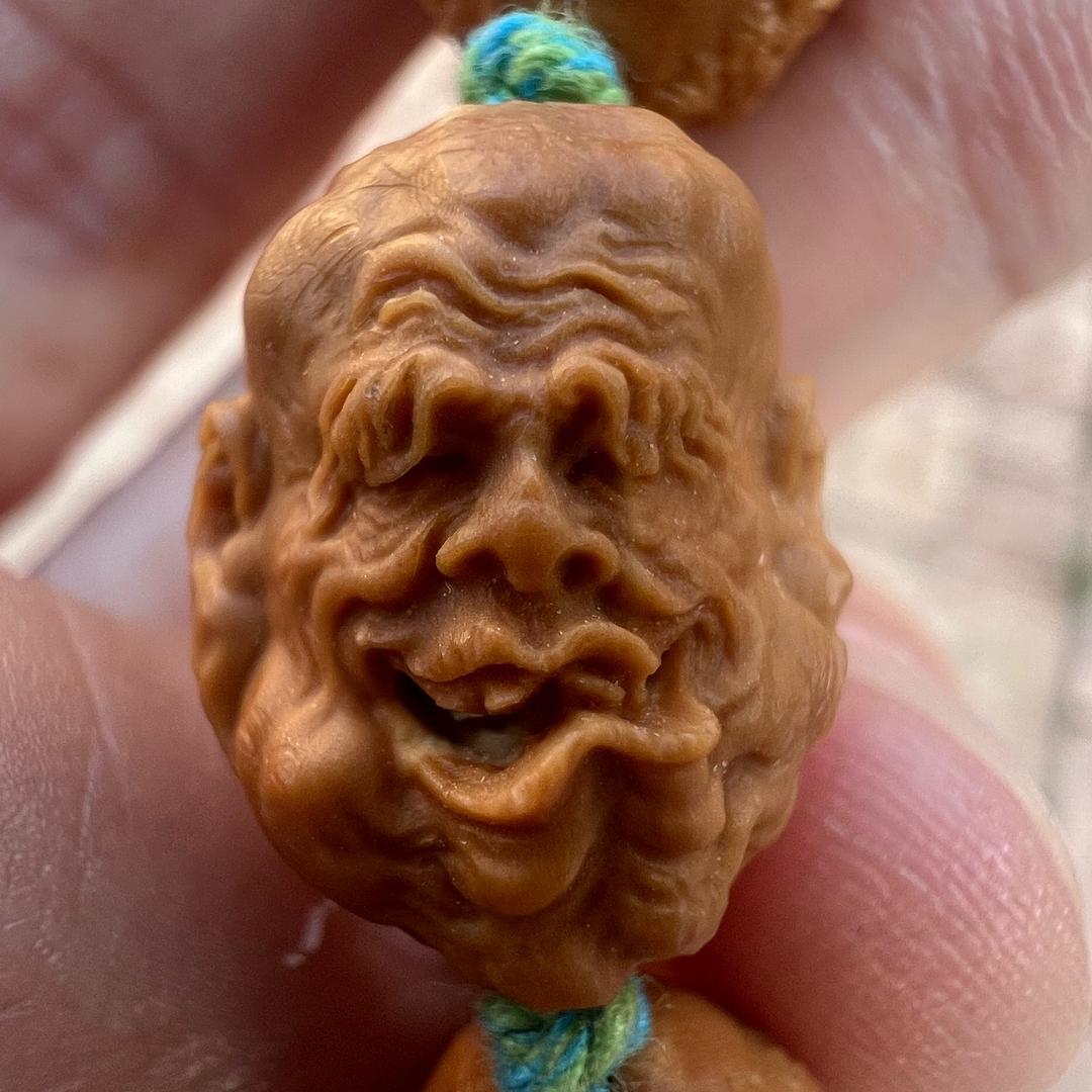 别古庄核语间饰品精选铺