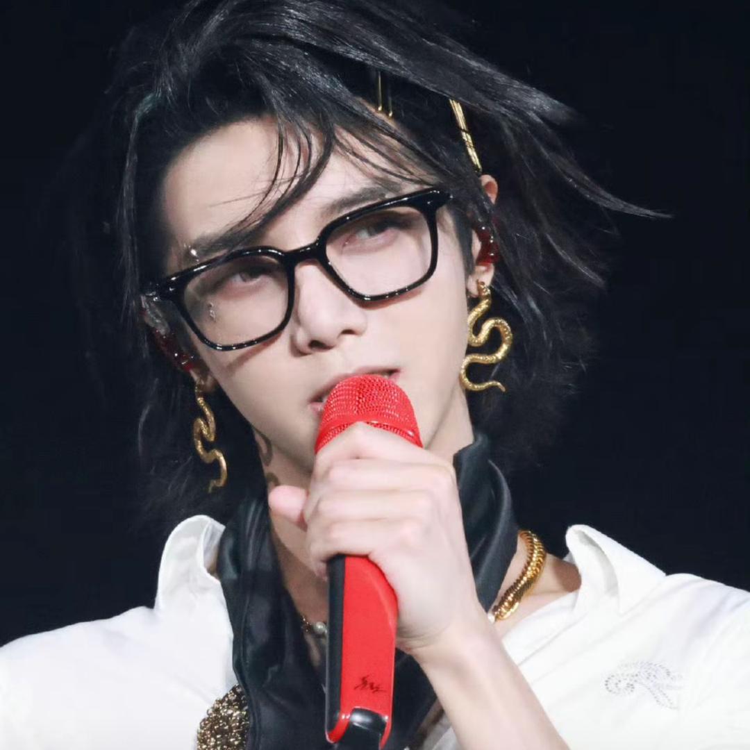 劍持佑莉花.yu