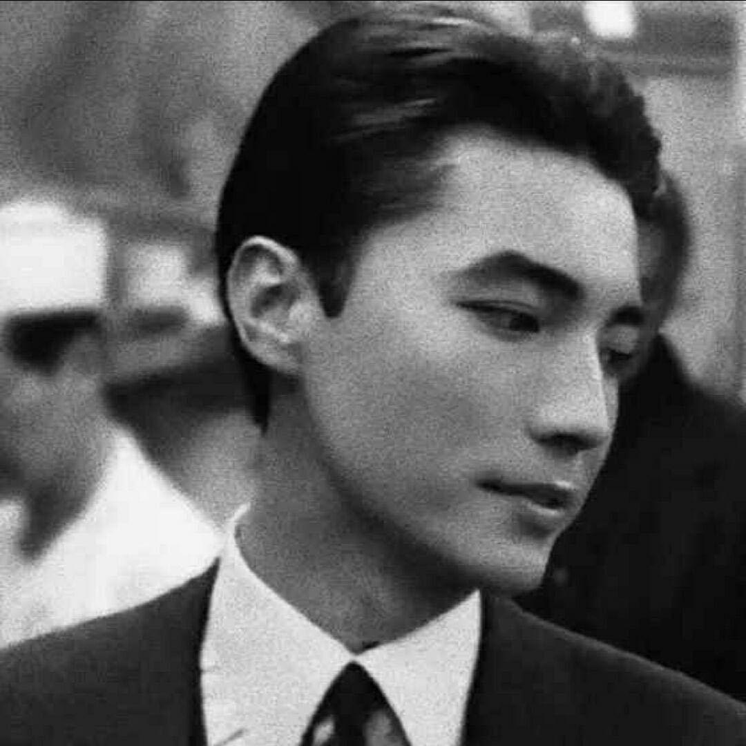 德华