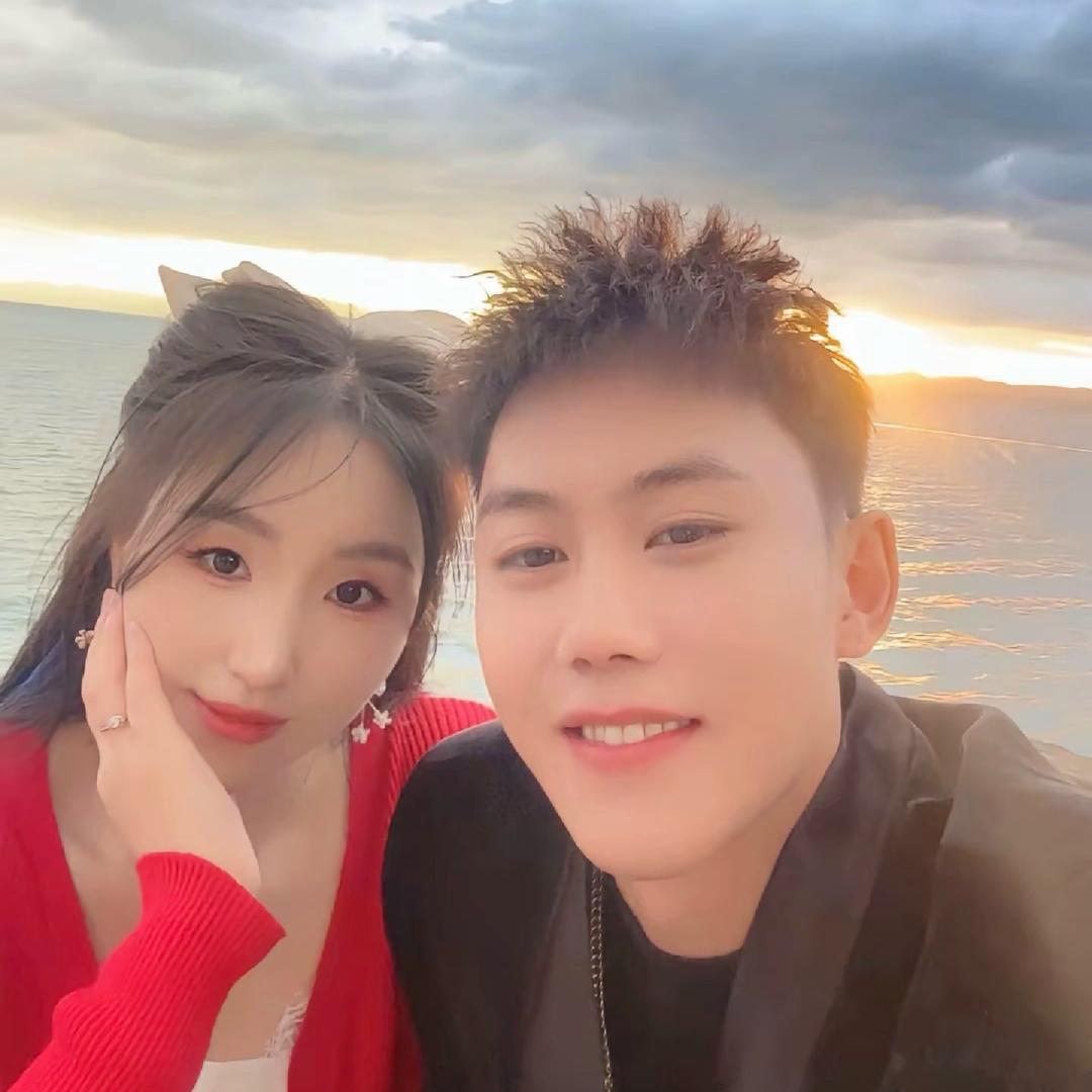 小小夏（星月日常）