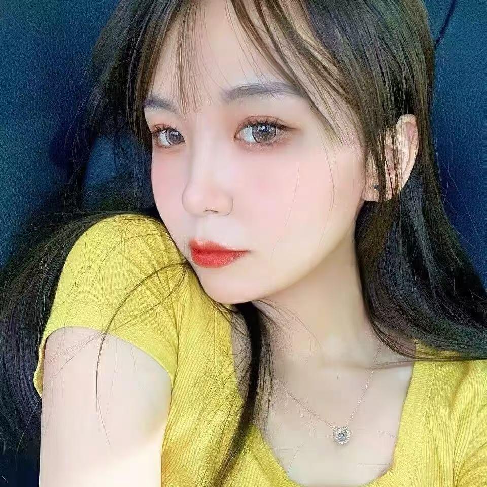 精神姐姐卖包包