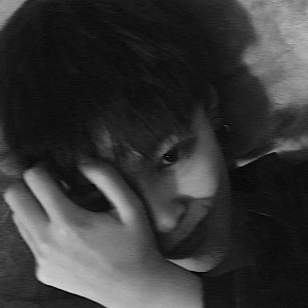 ￴￴￴  ￴￴ ￴  ￴￴ ￴