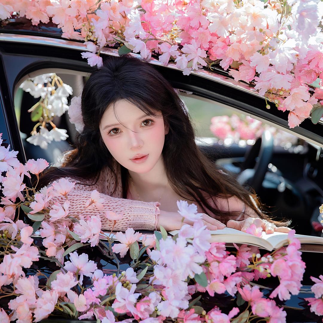 一只小双双双双🐱