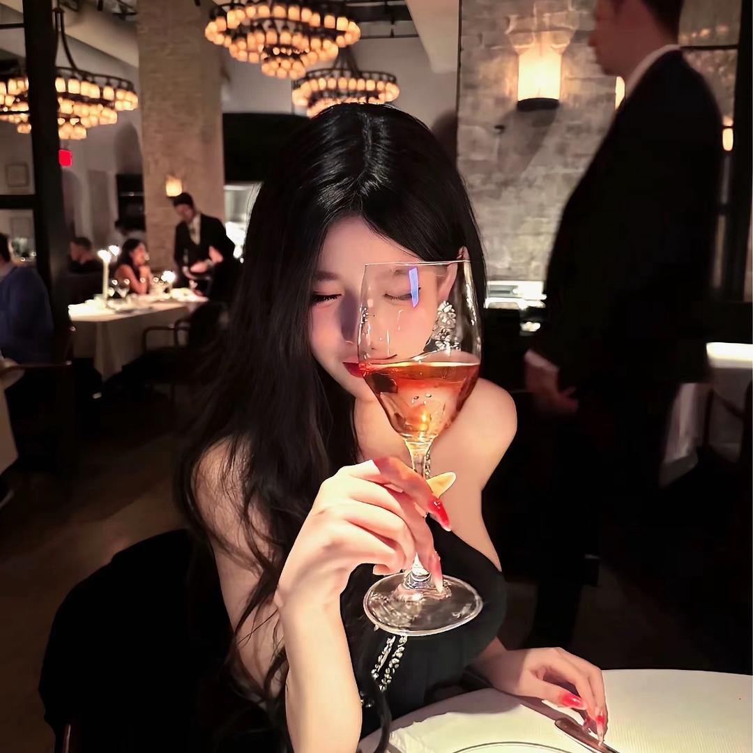 你有江莱。