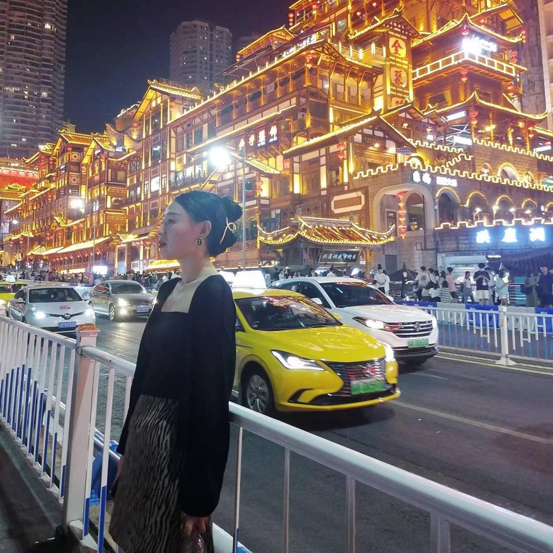 影小姐