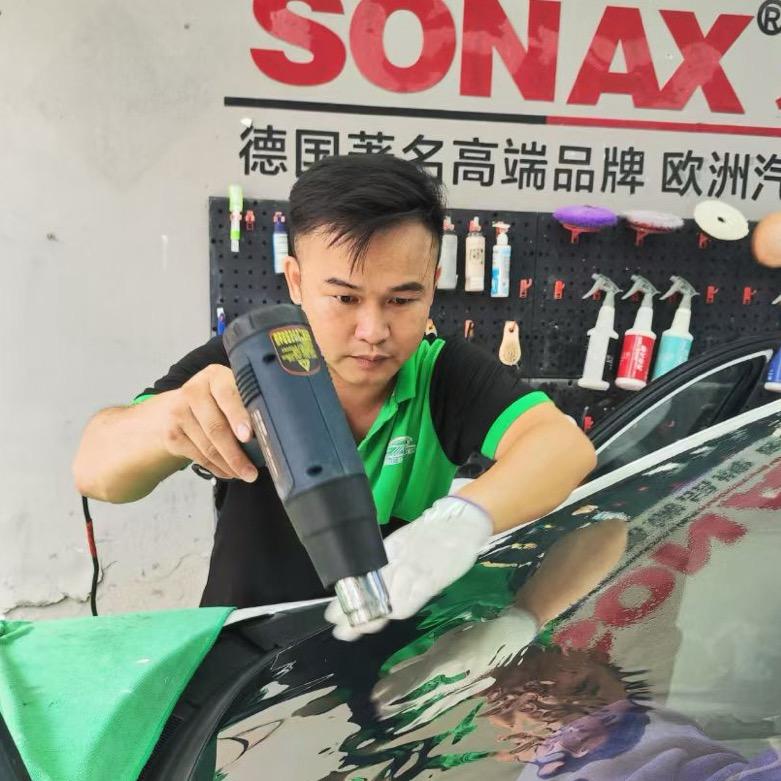 番禺大道北摆摊洗车