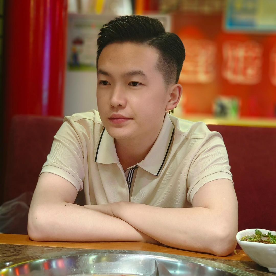一位男士