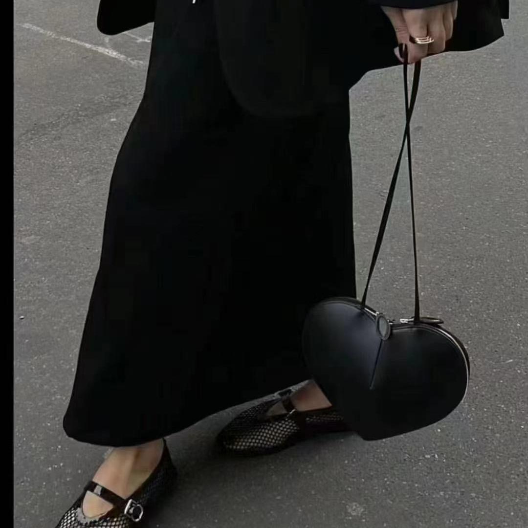 简约女鞋服装设计师品牌集合店官方号