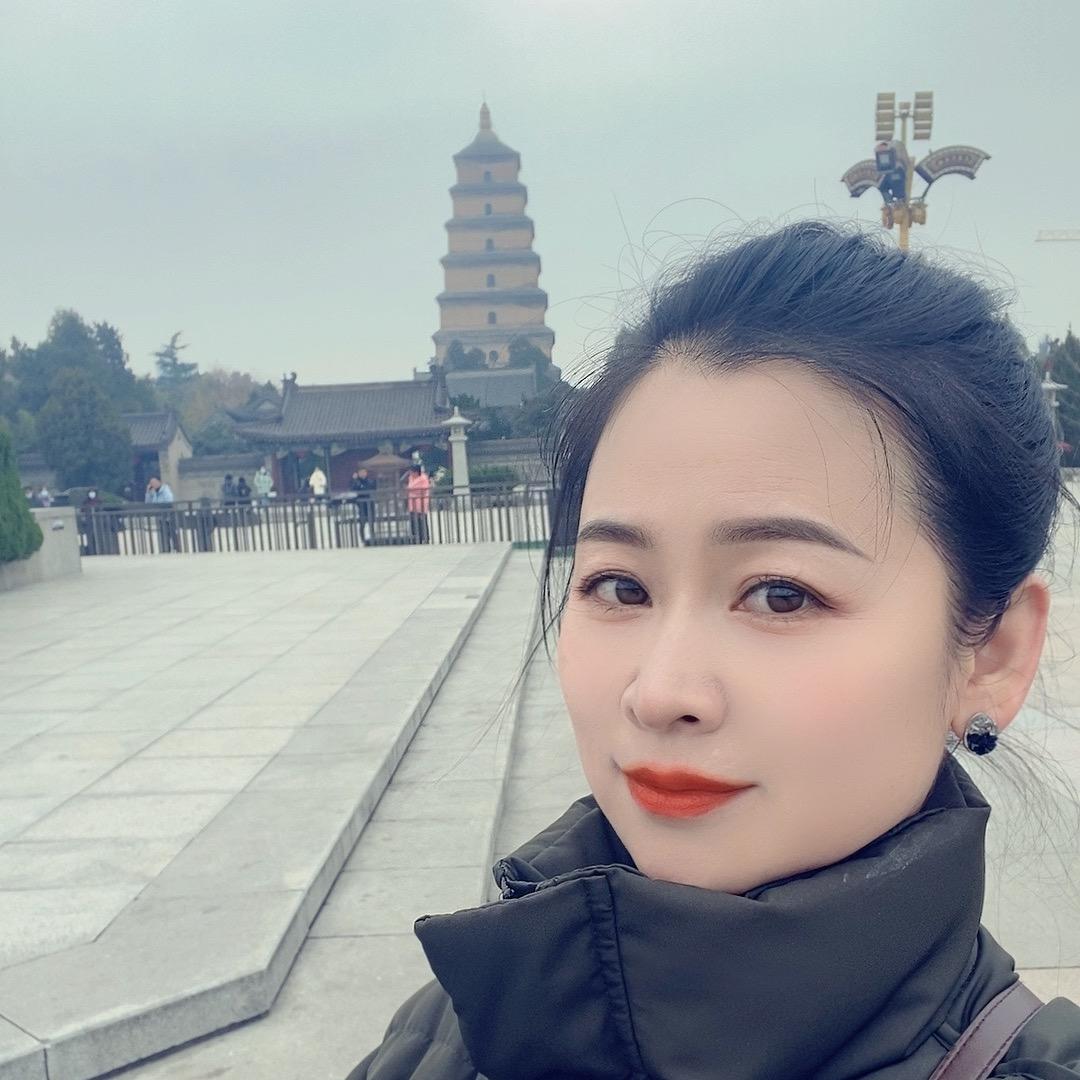 明媚瑜伽|普拉提馆主·兰妹