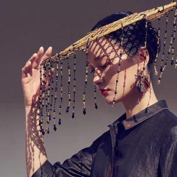 莉莉香云纱店播号