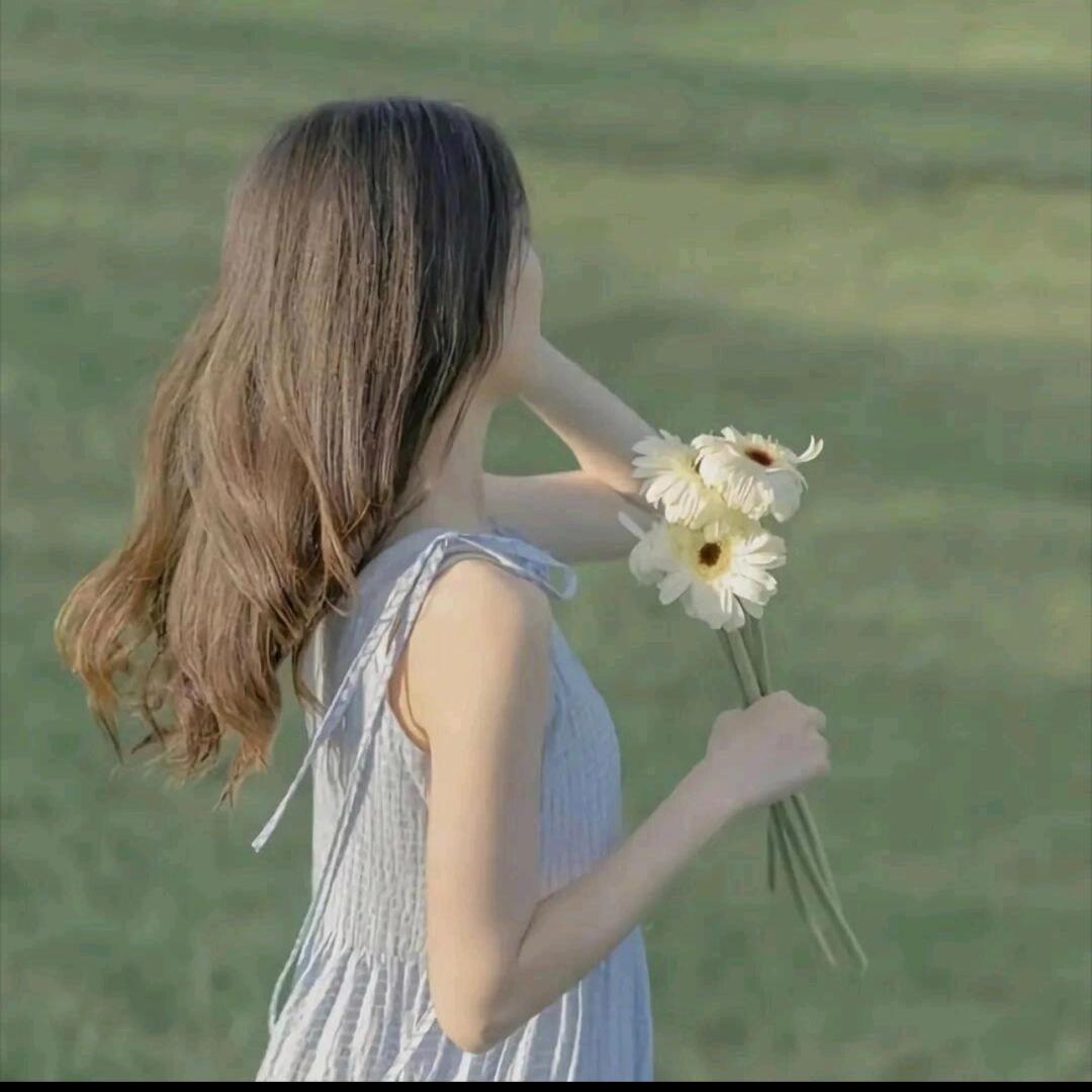 栀夏.